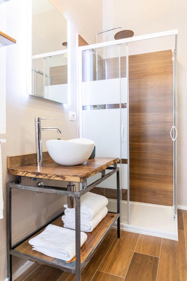 Happy Travelers Apartment By Holiday Solutions Como Bagian luar foto