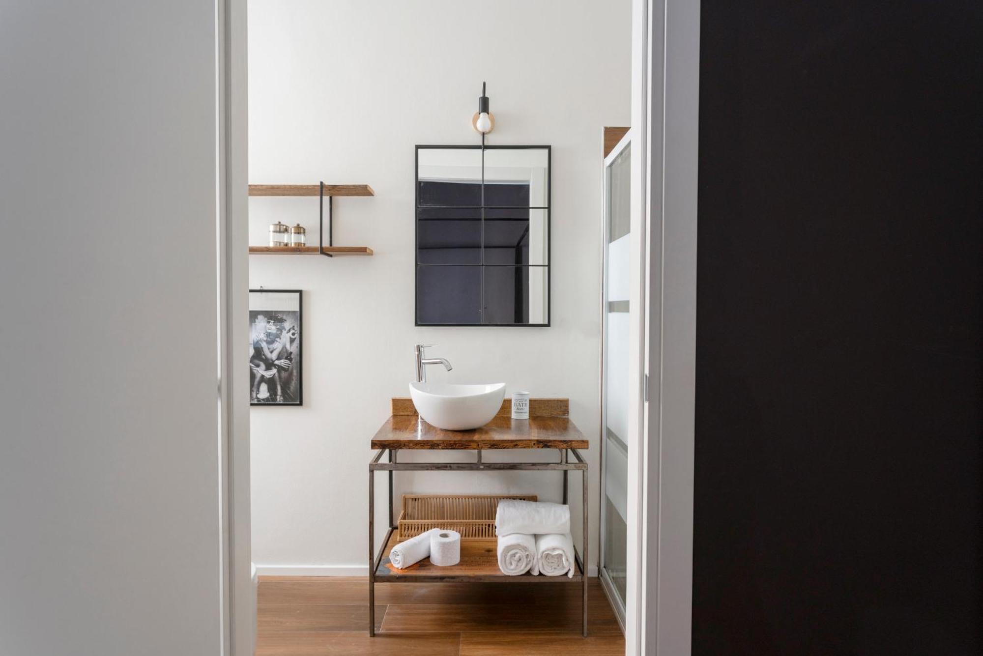 Happy Travelers Apartment By Holiday Solutions Como Bagian luar foto