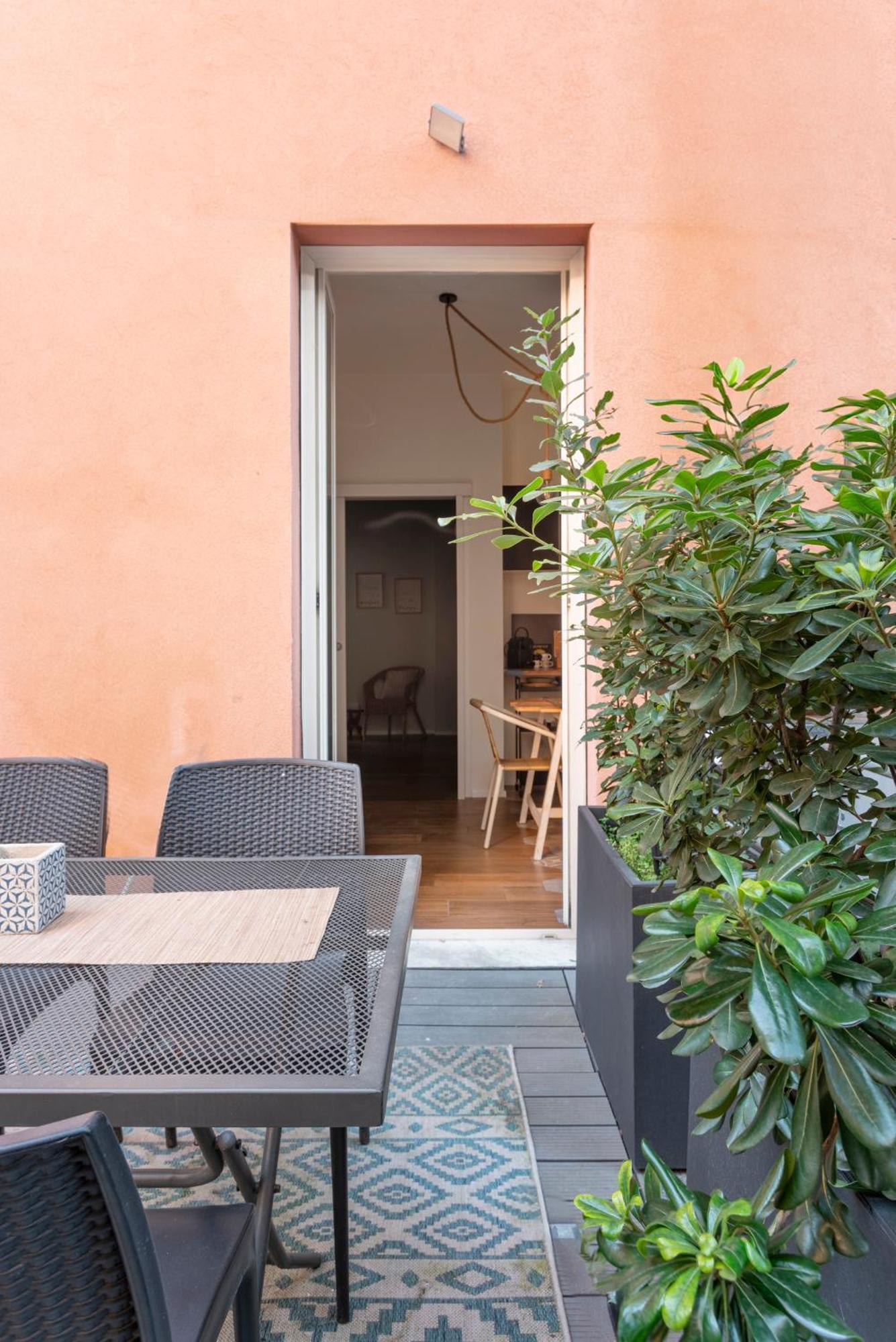 Happy Travelers Apartment By Holiday Solutions Como Bagian luar foto